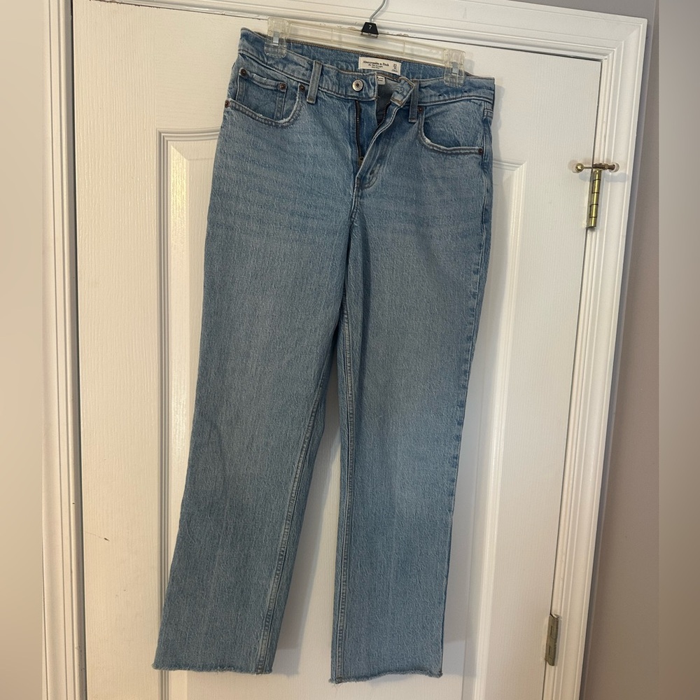 Abercrombie The 90s Straight Jean 4s